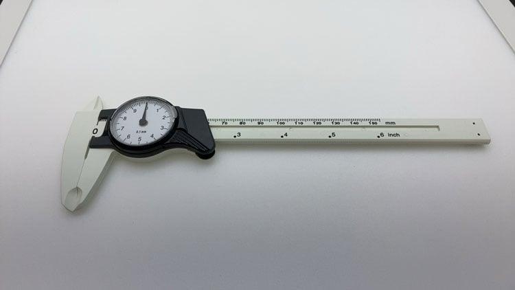 Dial Caliper 0-150mm / 0.1 WHITE Plastic Vernier Caliper Metric Measuring Tool - fast shipping 🇺🇸