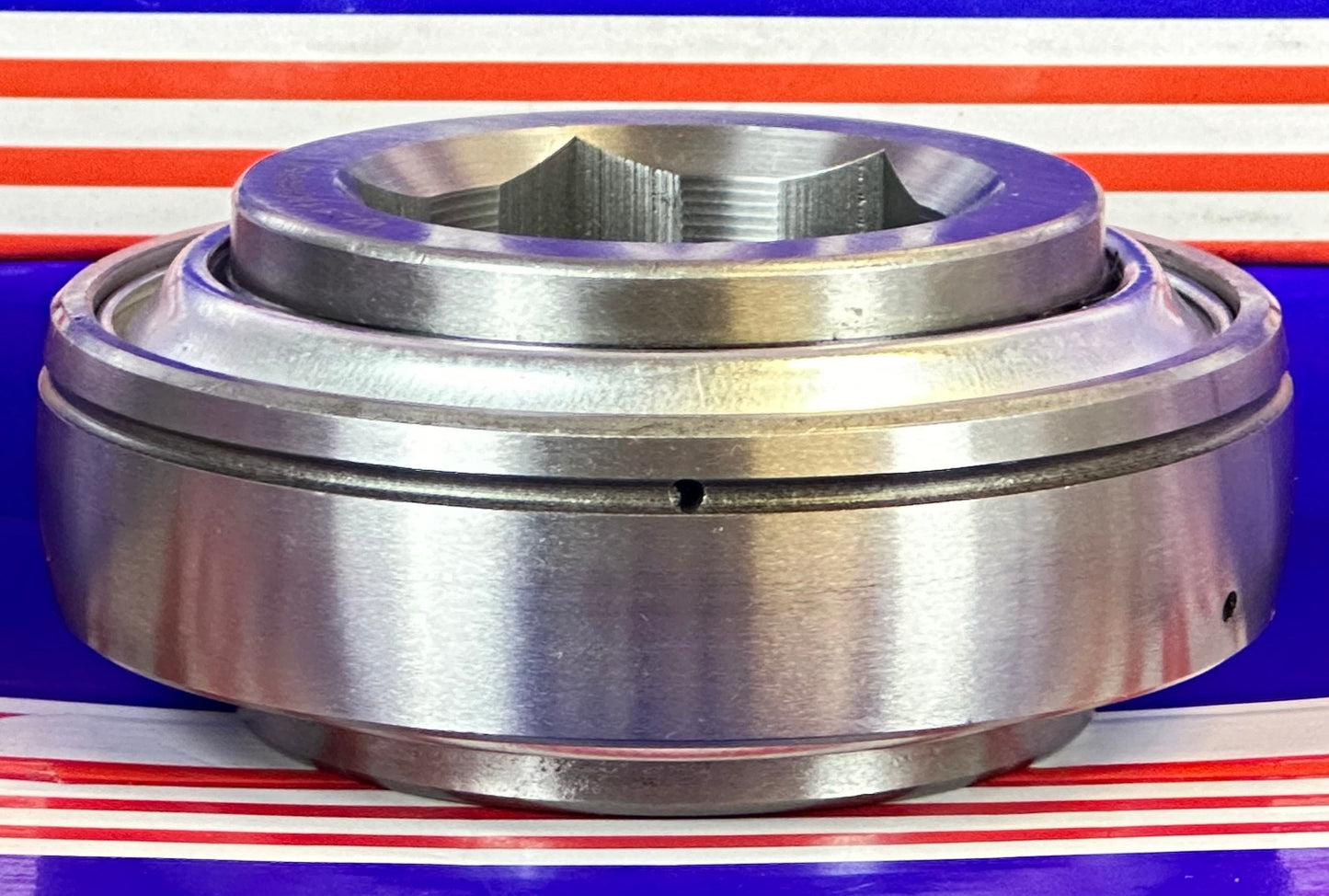 W211KRRB50 Single Lip Shroud Seals 1 3/4 Inner Diameter Bearing - fast shipping 🇺🇸