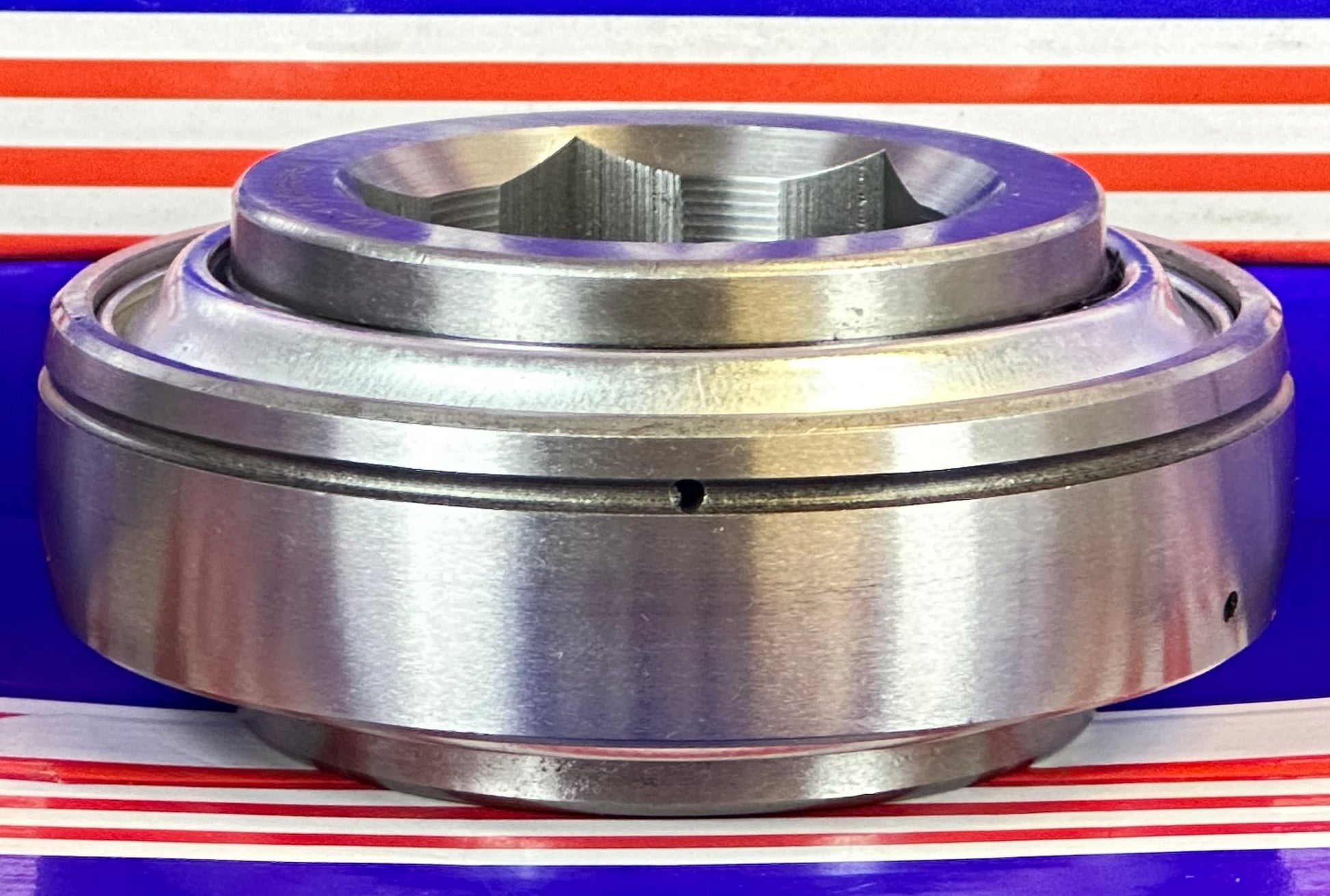 W211KRRB50 Single Lip Shroud Seals 1 3/4 Inner Diameter Bearing - fast shipping 🇺🇸
