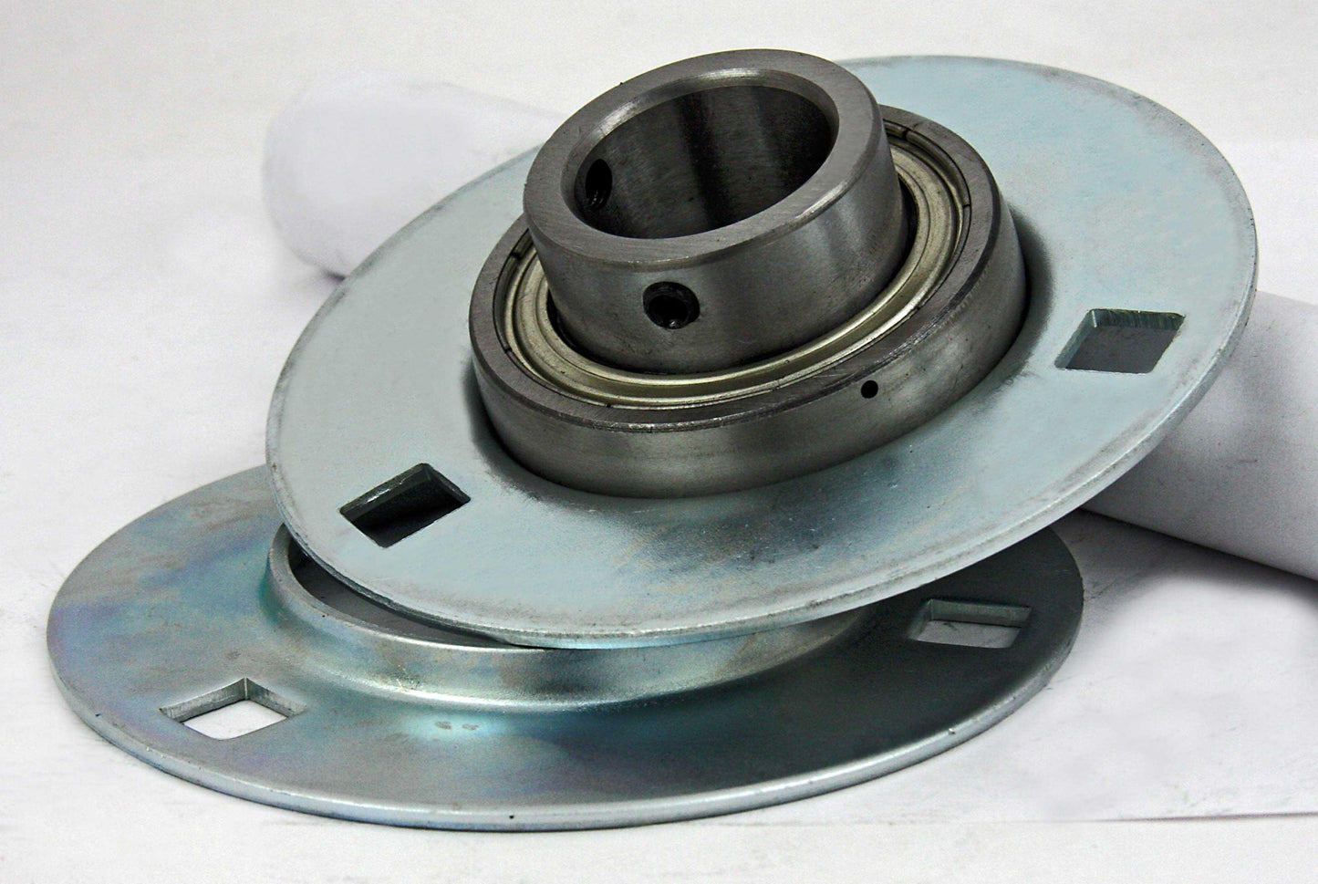 FYH Bearing SAPF205-16 1" Stamped steel round 3-Bolt Flanged Mounted - fast shipping 🇺🇸